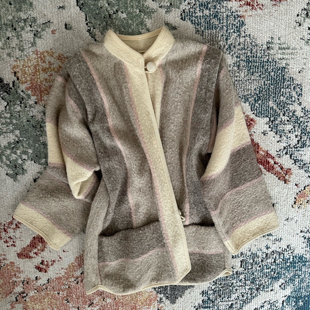 Vintage Berit Havre Vevstue Norway Women’s Pure Wool Coat Wide Sleeve size small - Picture 4 of 16